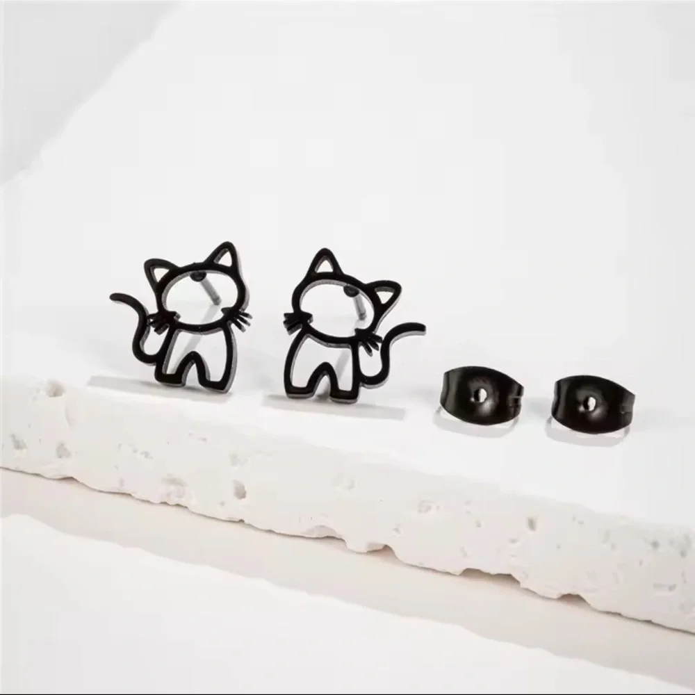 Animal Earrings 4 Pairs Cat Stainless Steel Stud Earrings - black